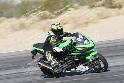media/Dec-01-2025-Moto Forza (Mon) [[2daa91e15f]]/3-Beginner Group/Session 4 Turn 9/